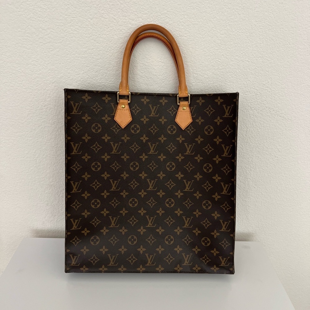 Authentic Louis Vuitton portfolio bag, never used!!!